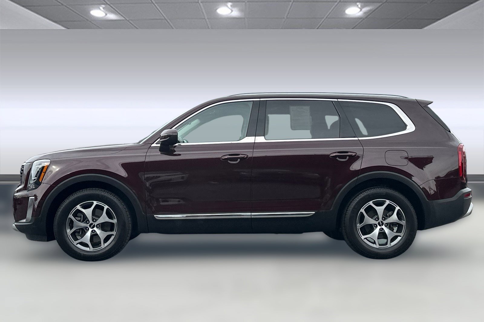 2022 Kia Telluride EX photo 2