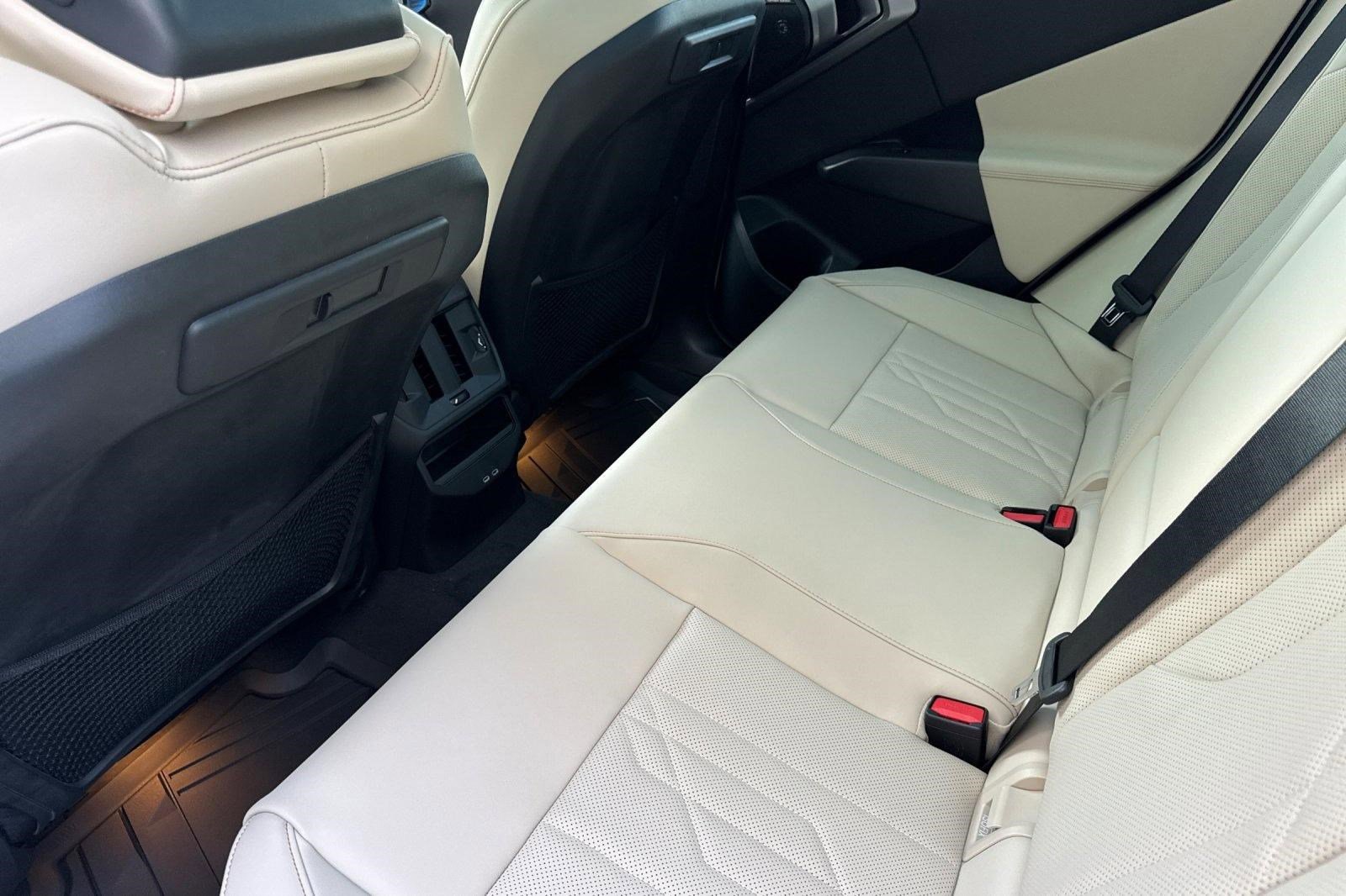 2026 BMW X3 30 - Photo 21