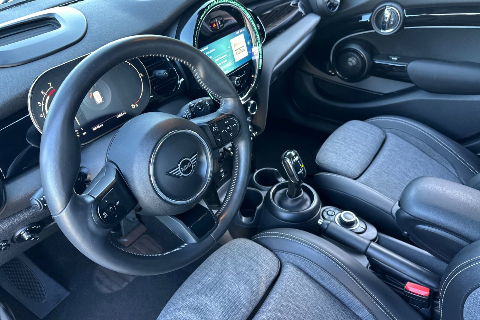 2022 Mini Cooper 4 Door Hardtop S photo 4