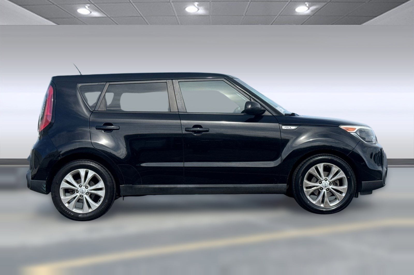 2015 Kia Soul + FWD photo 6