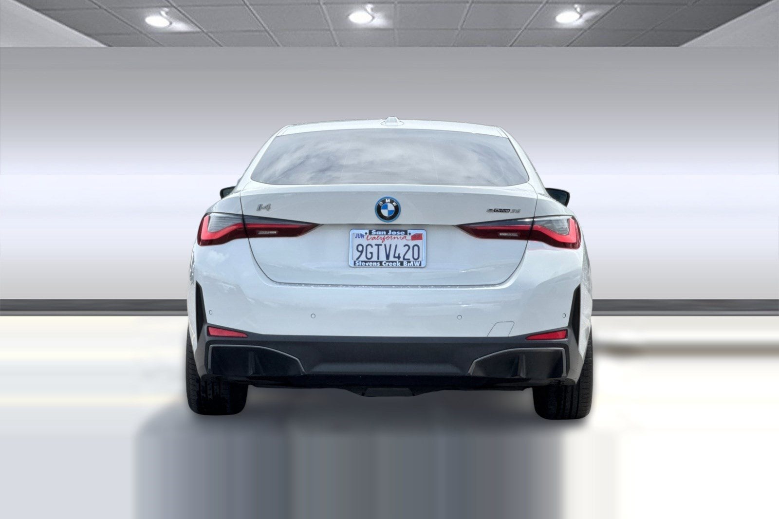 2023 BMW i4 35 - Photo 9