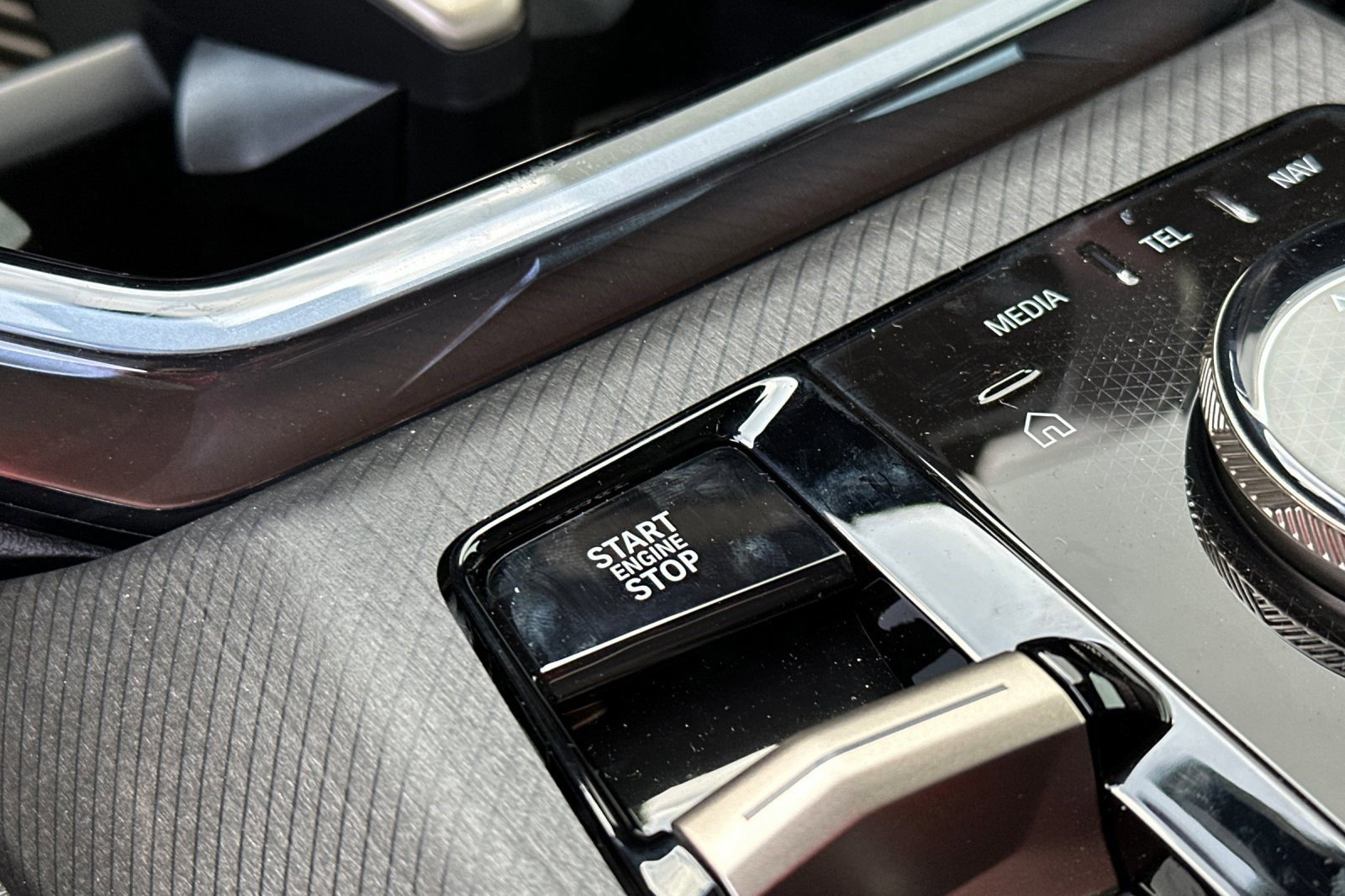 2025 BMW X3 30 - Photo 13