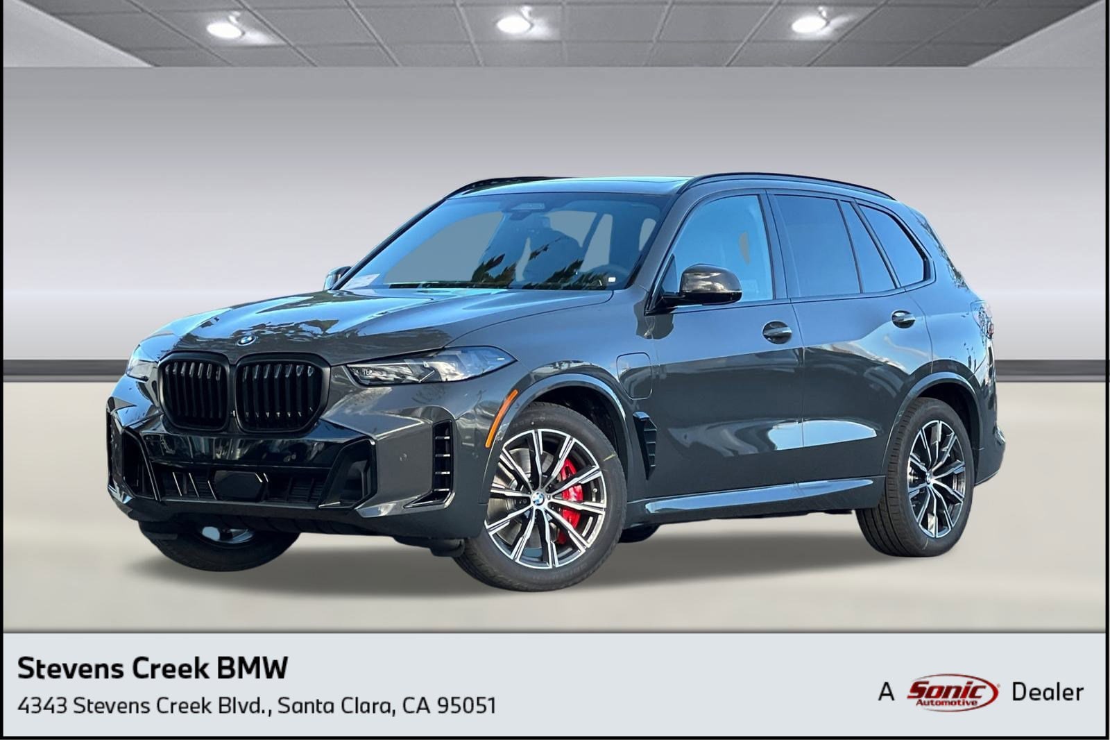 2026 BMW X5 50e's photo