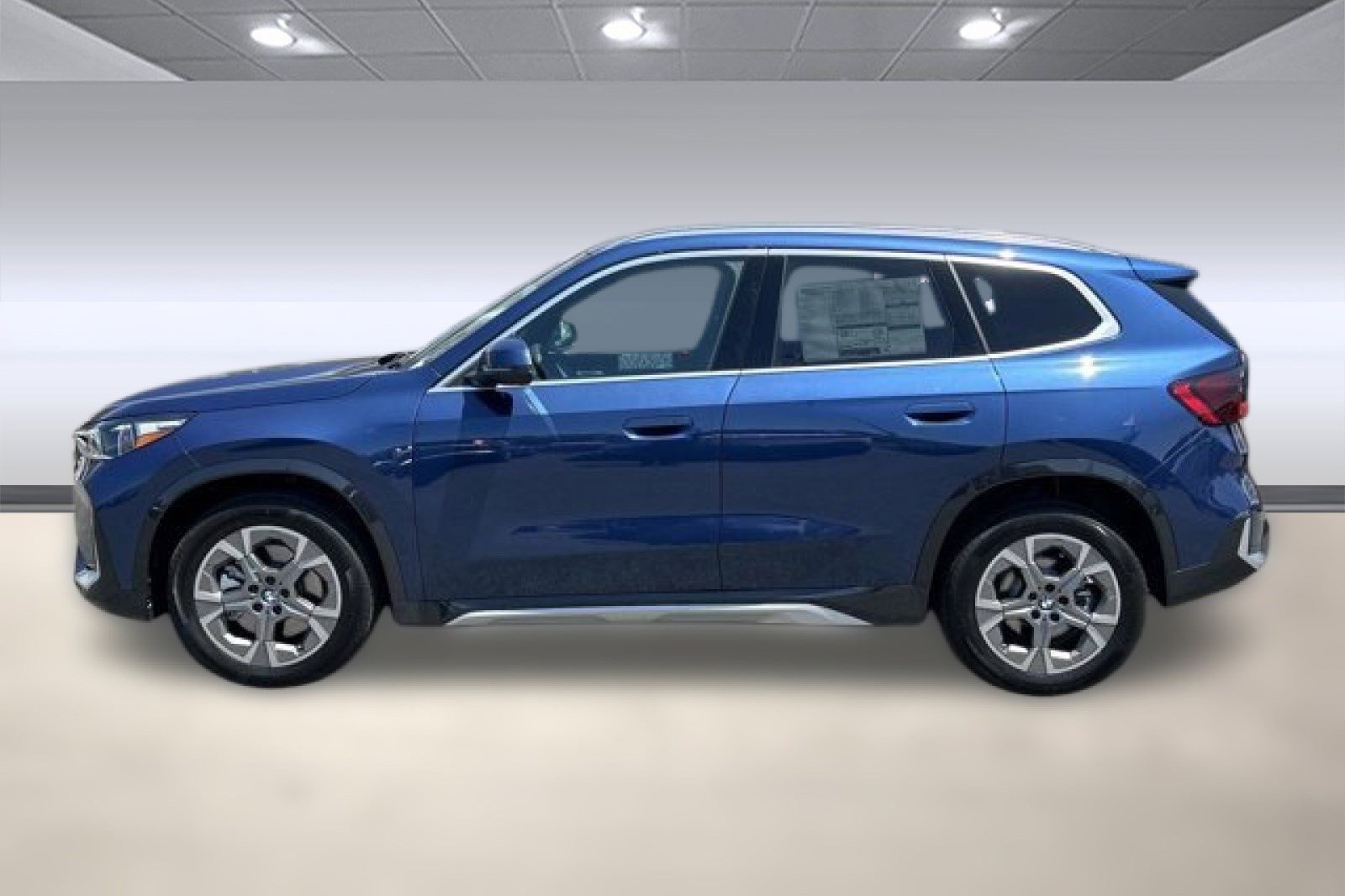 2025 Bmw X1 XDrive28i photo 2