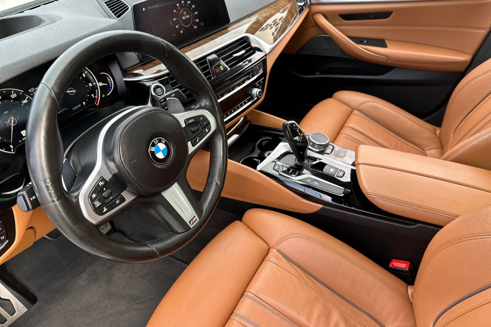 2018 Bmw 540i Sedan photo 3