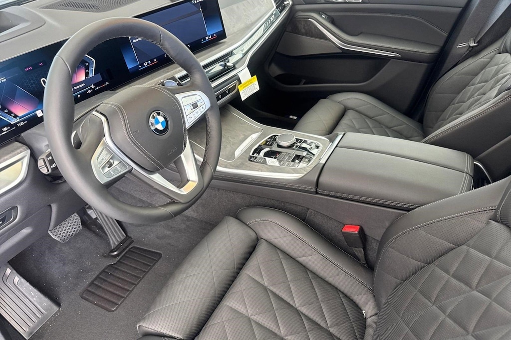 New 2026 BMW X7 xDrive40i SUV