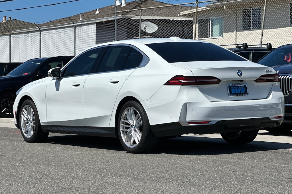 Used 2024 BMW 530i Sedan