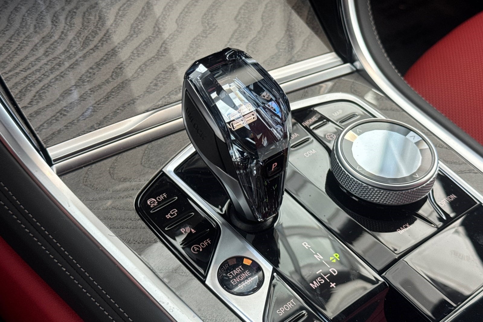 2026 BMW 8 Series 840i - Photo 14