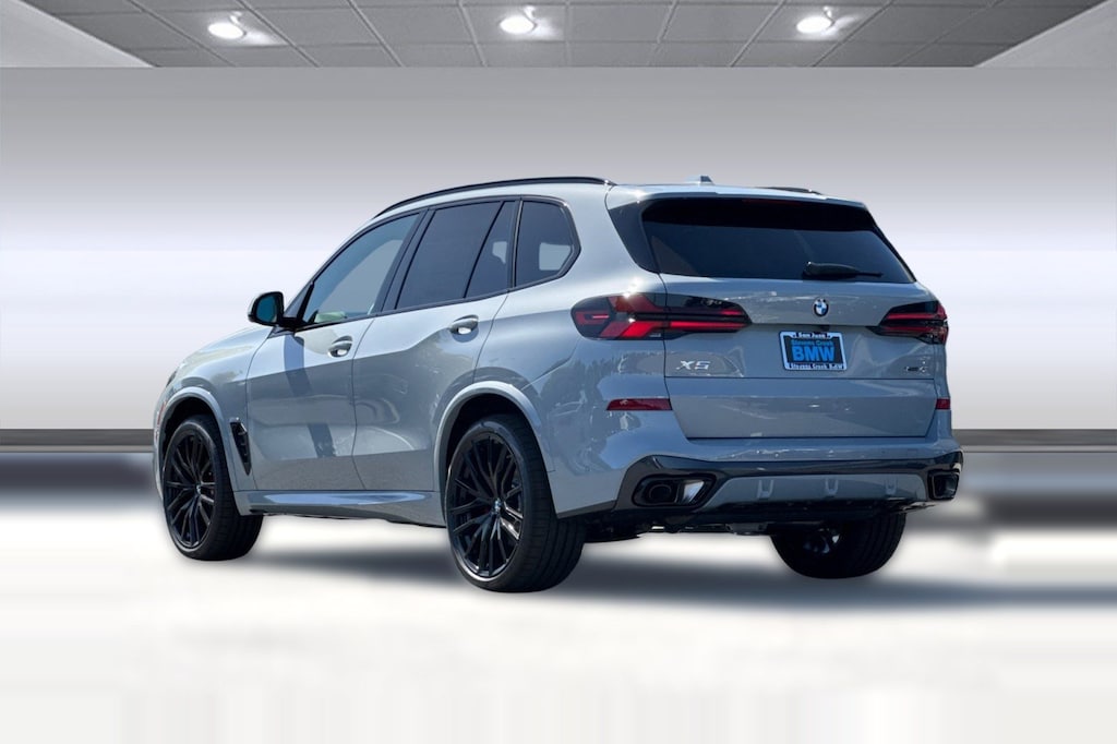New 2026 BMW X5 xDrive40i SUV