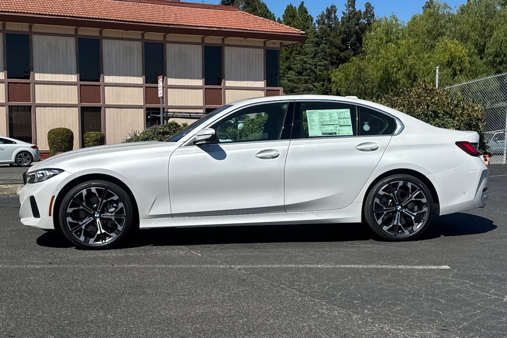 New 2026 BMW 330i Sedan