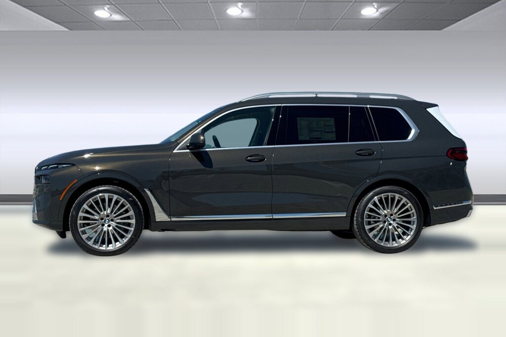 New 2026 BMW X7 xDrive40i SUV
