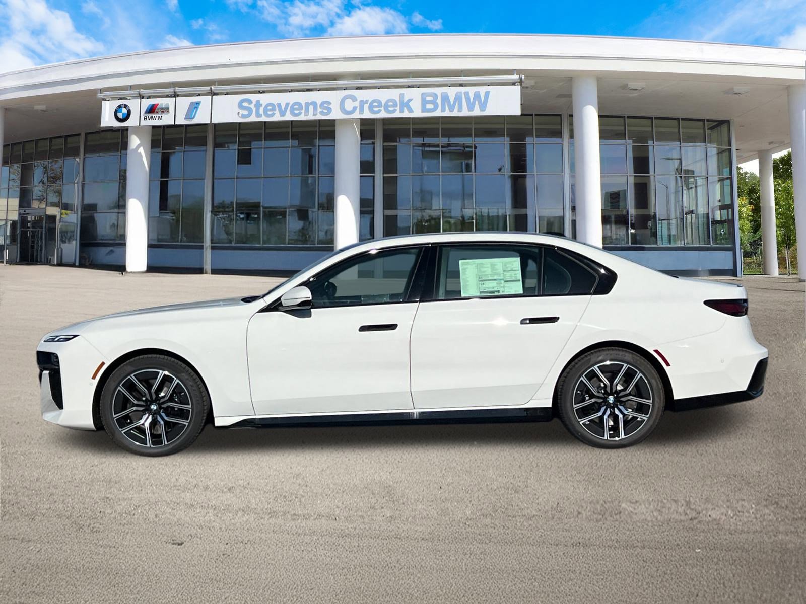 2025 Bmw 740i Sedan photo 2