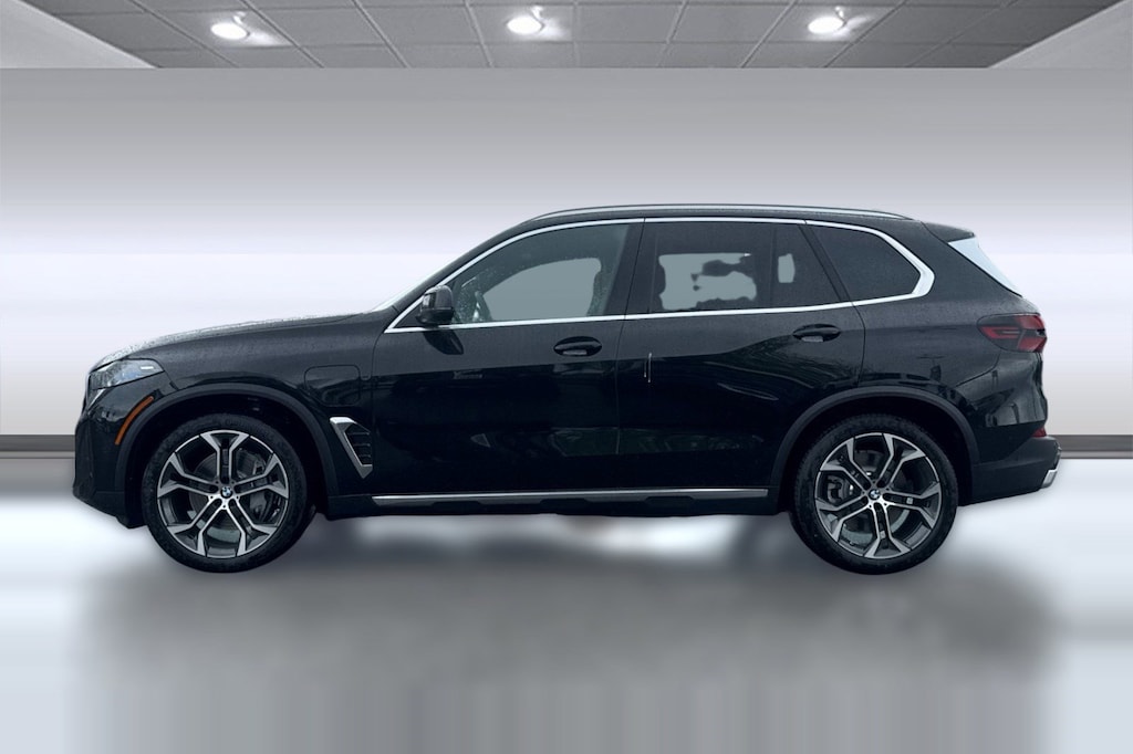New 2026 BMW X5 PHEV xDrive50e SUV