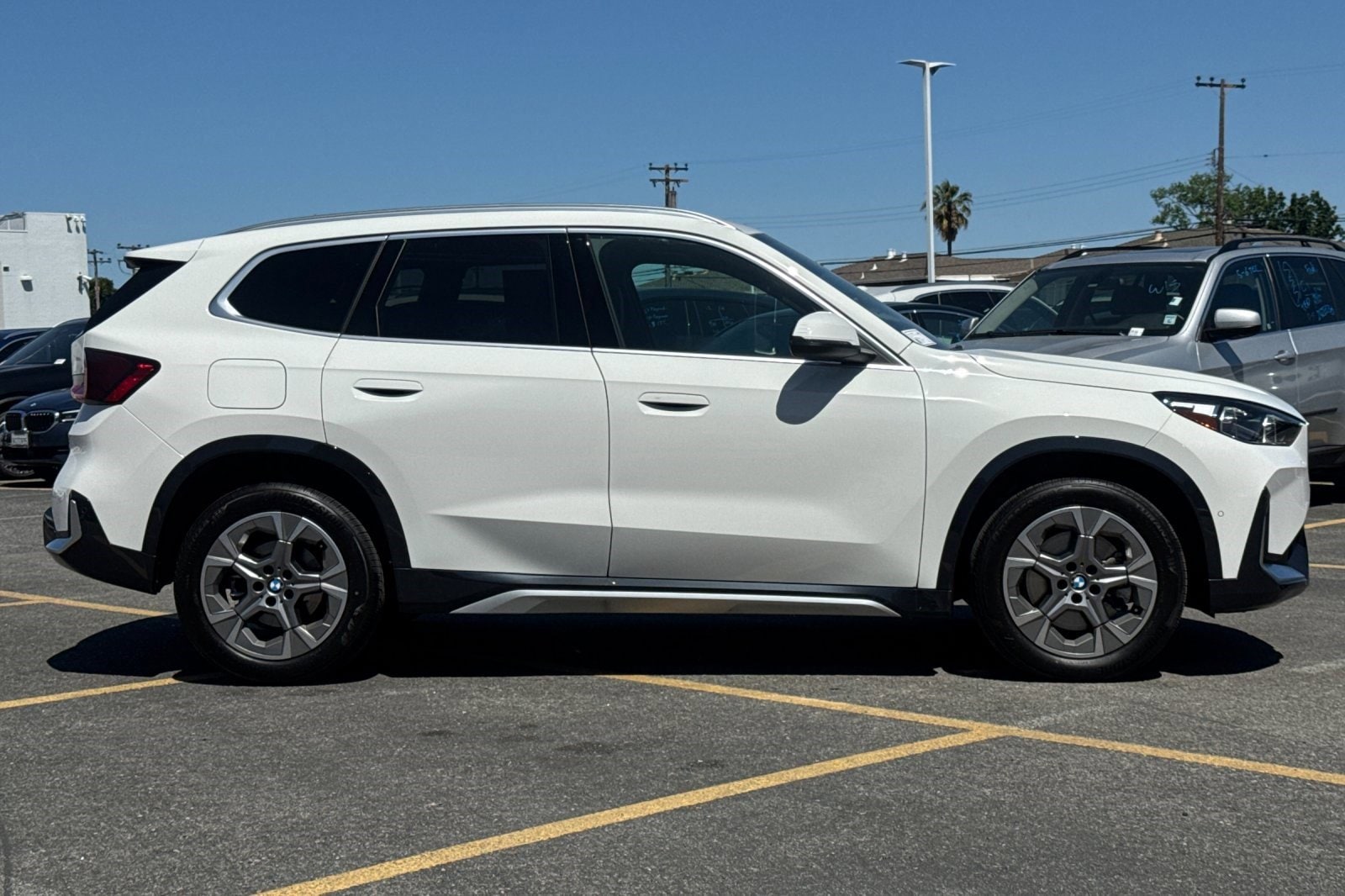 2025 BMW X1 28i - Photo 8