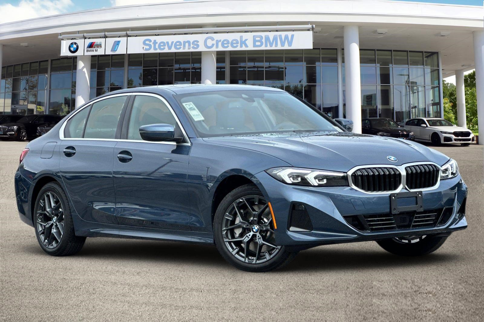 2025 Bmw 330i xDrive photo 2