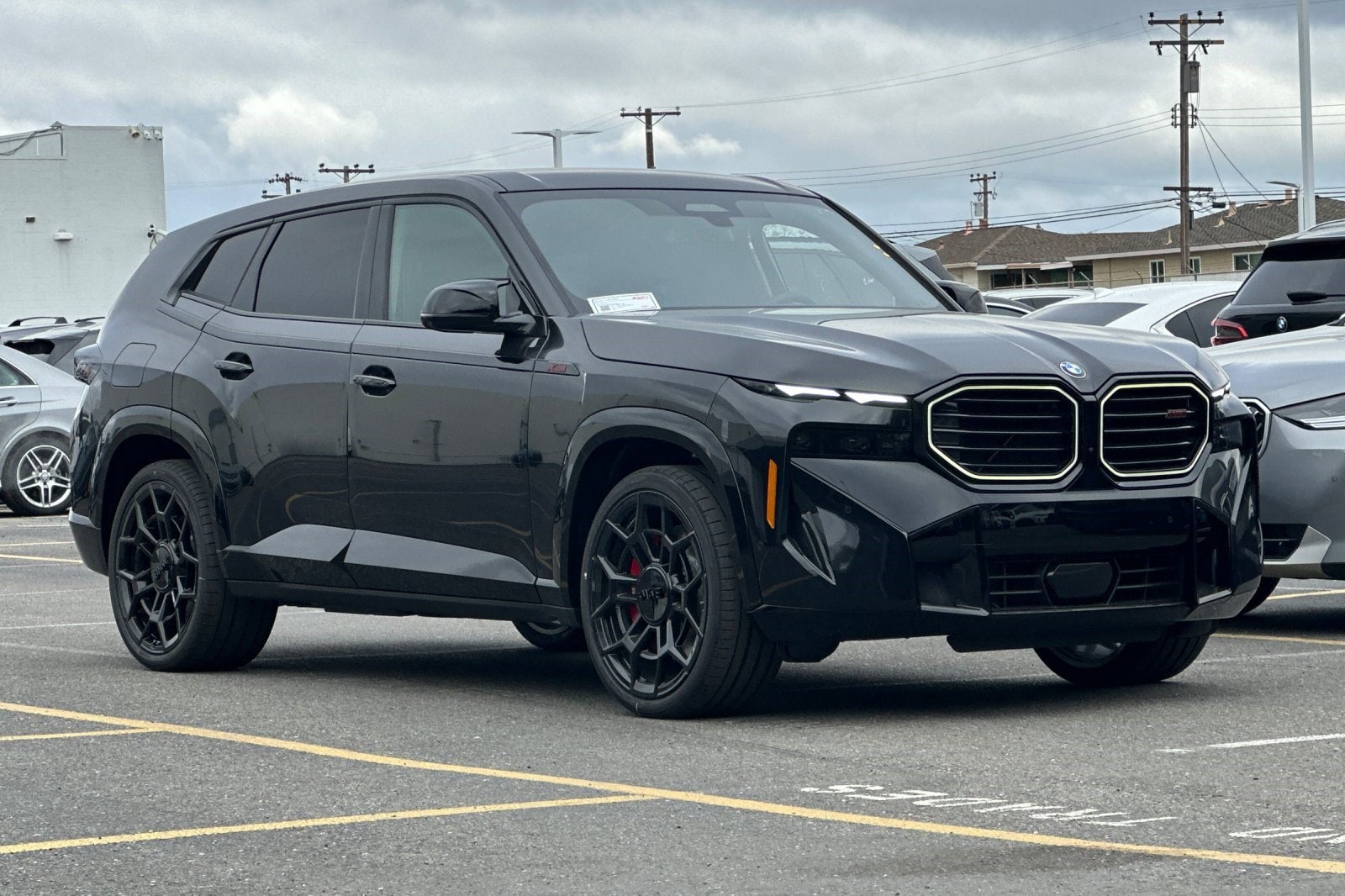 XM Label SUV
