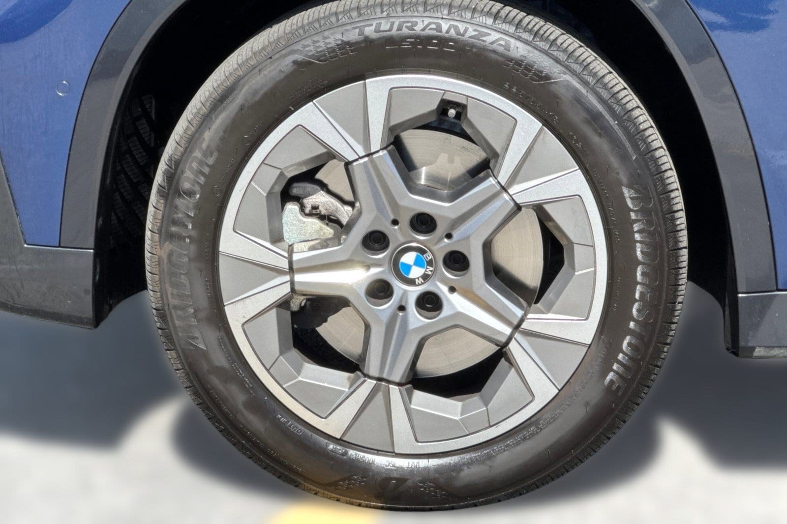 2025 BMW X1 28i - Photo 11