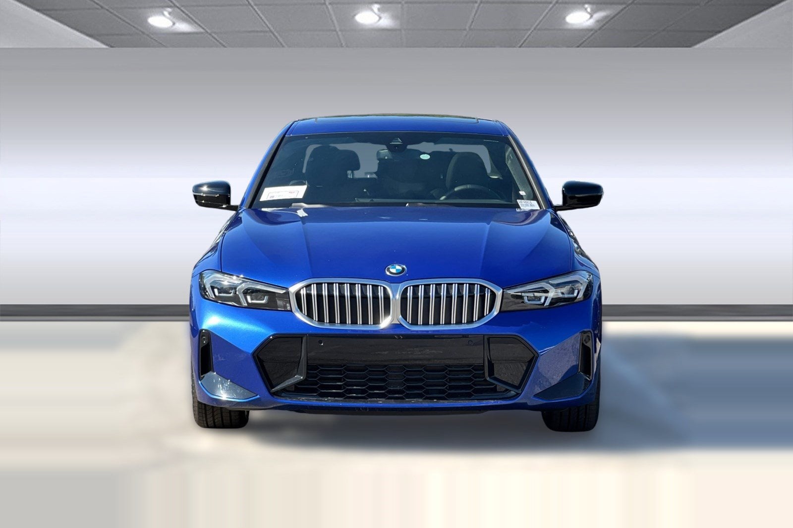 2025 BMW 3 Series 330i - Photo 5