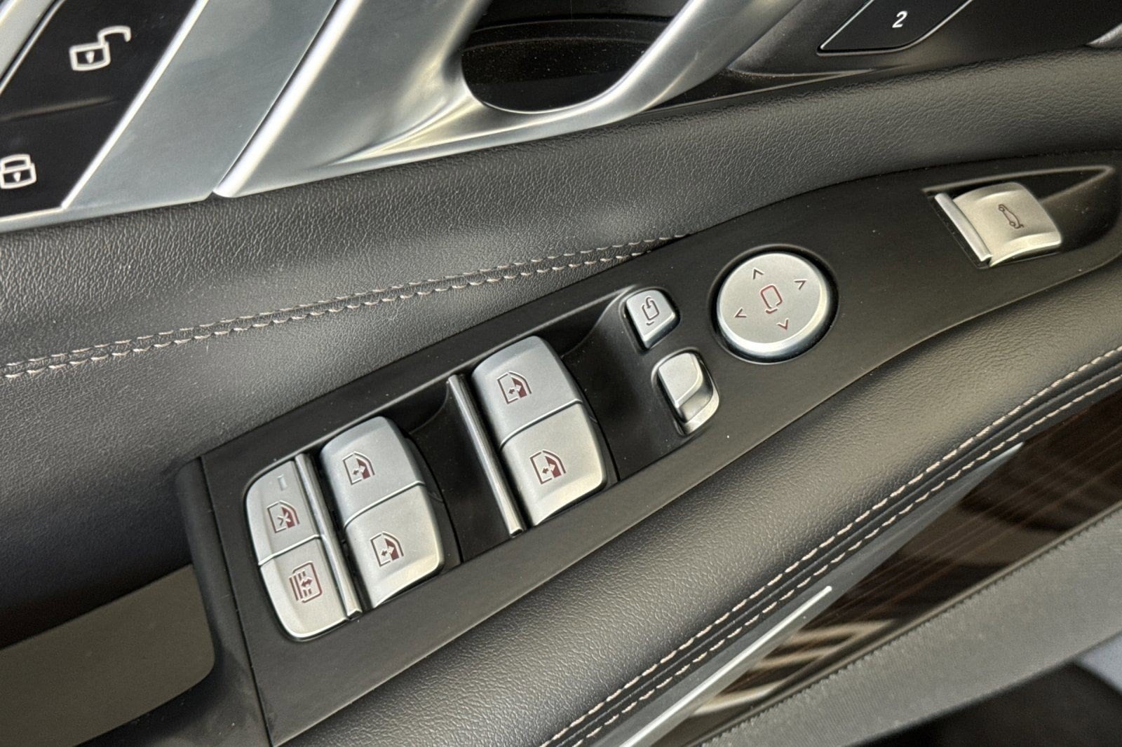 2025 BMW X7 40i - Photo 12
