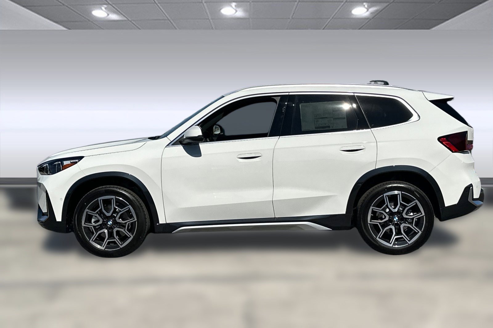 2025 Bmw X1 XDrive28i photo 2