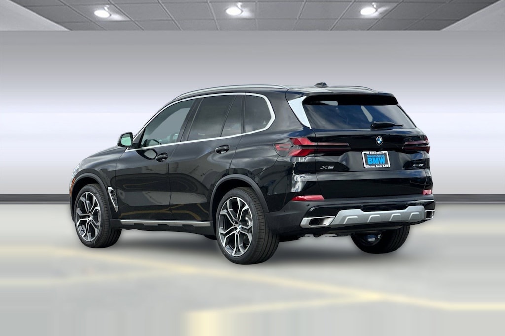 New 2026 BMW X5 xDrive40i SUV