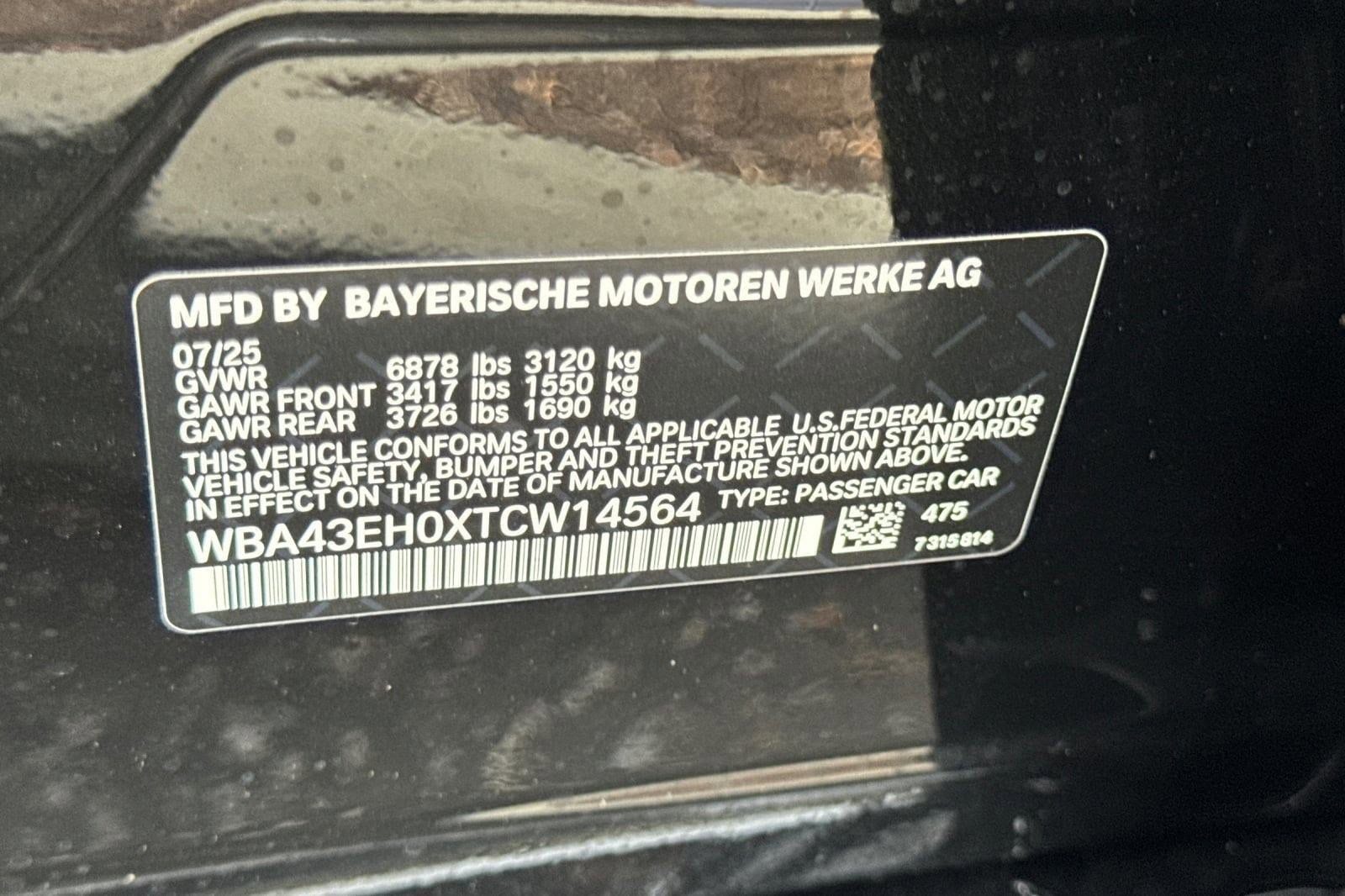 2026 BMW 7 Series 750e - Photo 21