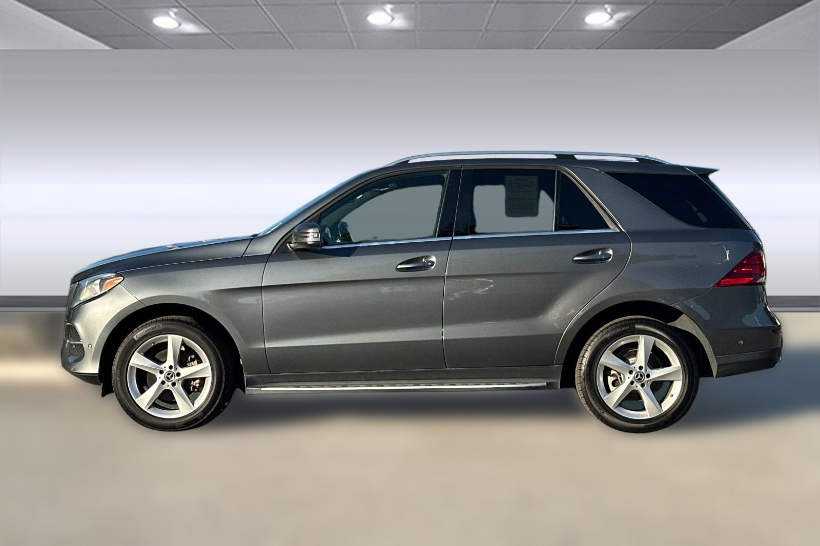 2018 Mercedes Benz GLE 350 4MATIC photo 2