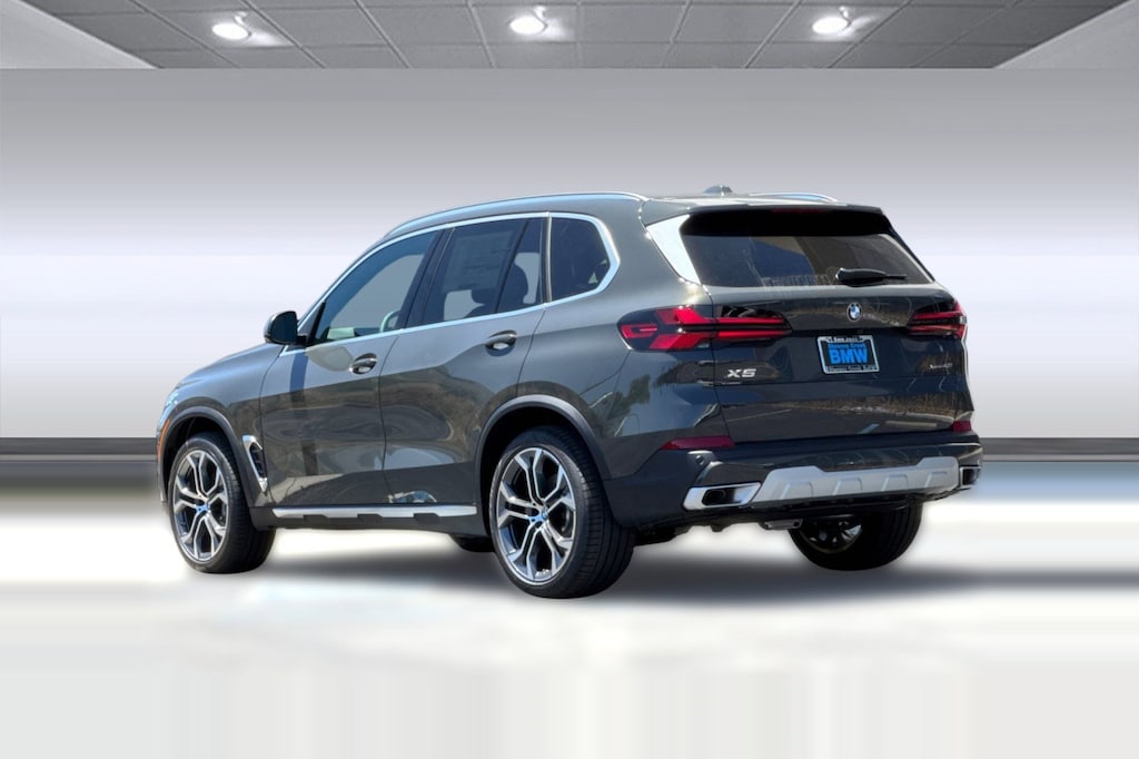New 2026 BMW X5 xDrive40i SUV