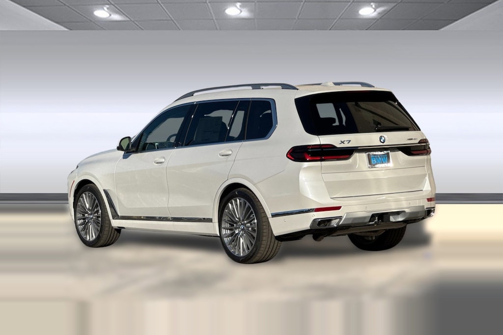 New 2026 BMW X7 xDrive40i SUV