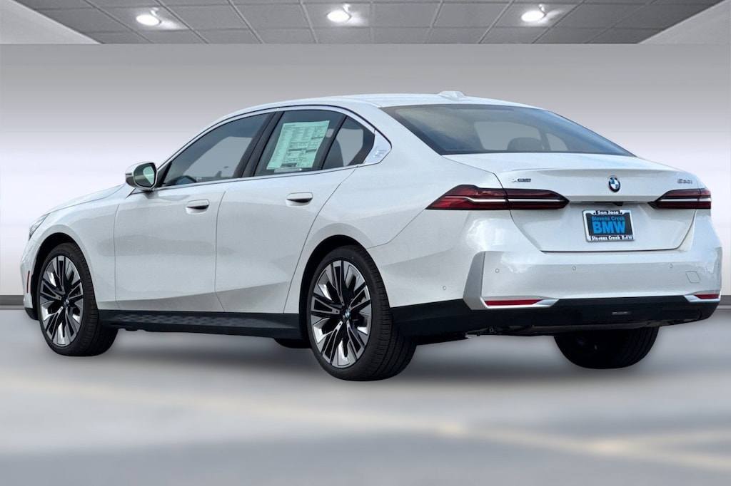 New 2026 BMW 530i xDrive Sedan
