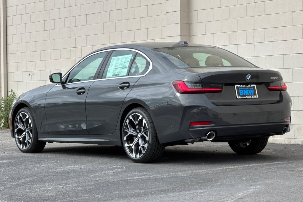 New 2026 BMW 330i Sedan