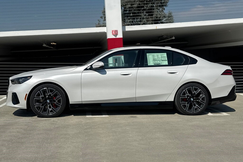 New 2027 BMW i5 eDrive40 Sedan