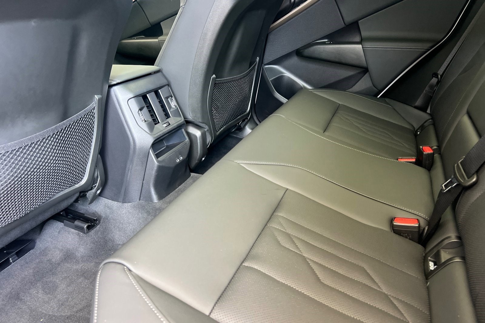 2025 BMW X3 30 - Photo 25