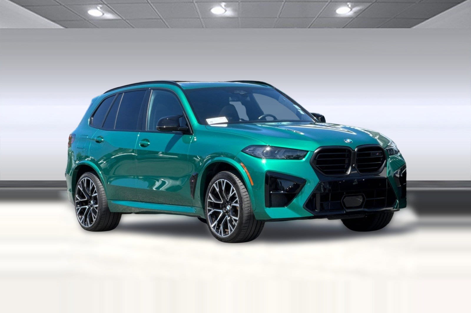 2024 BMW X5 M Competition photo 5