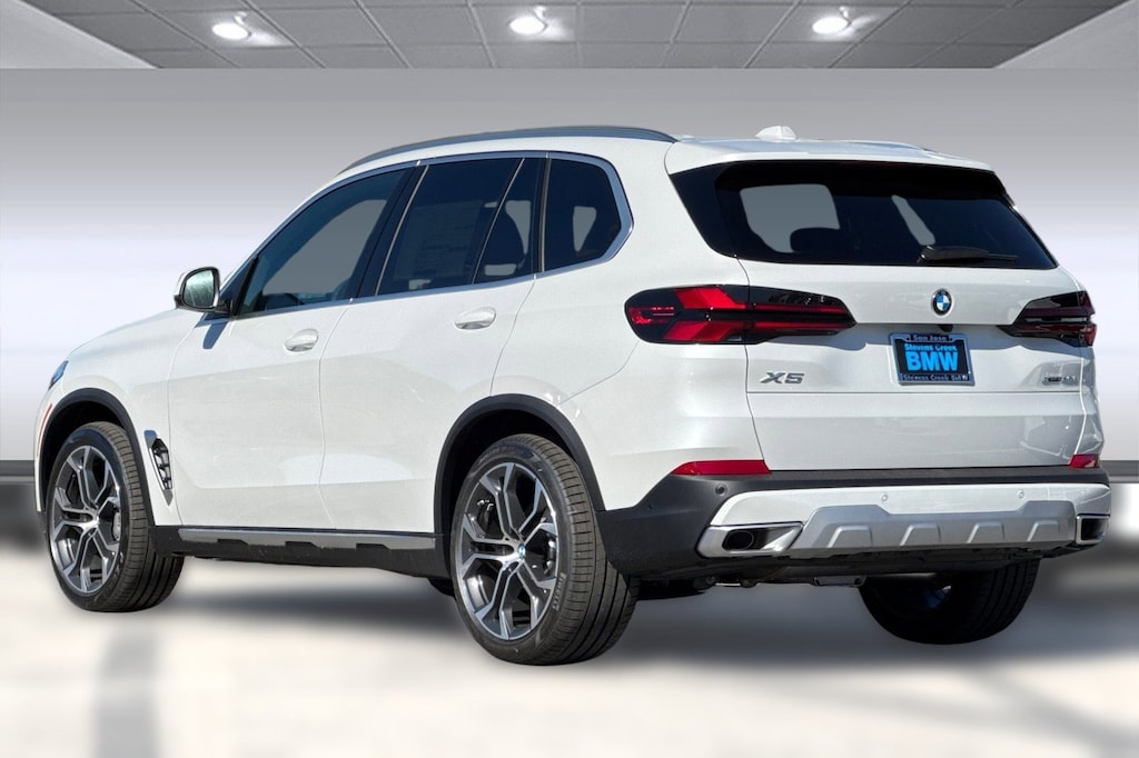 New 2026 BMW X5 xDrive40i SUV
