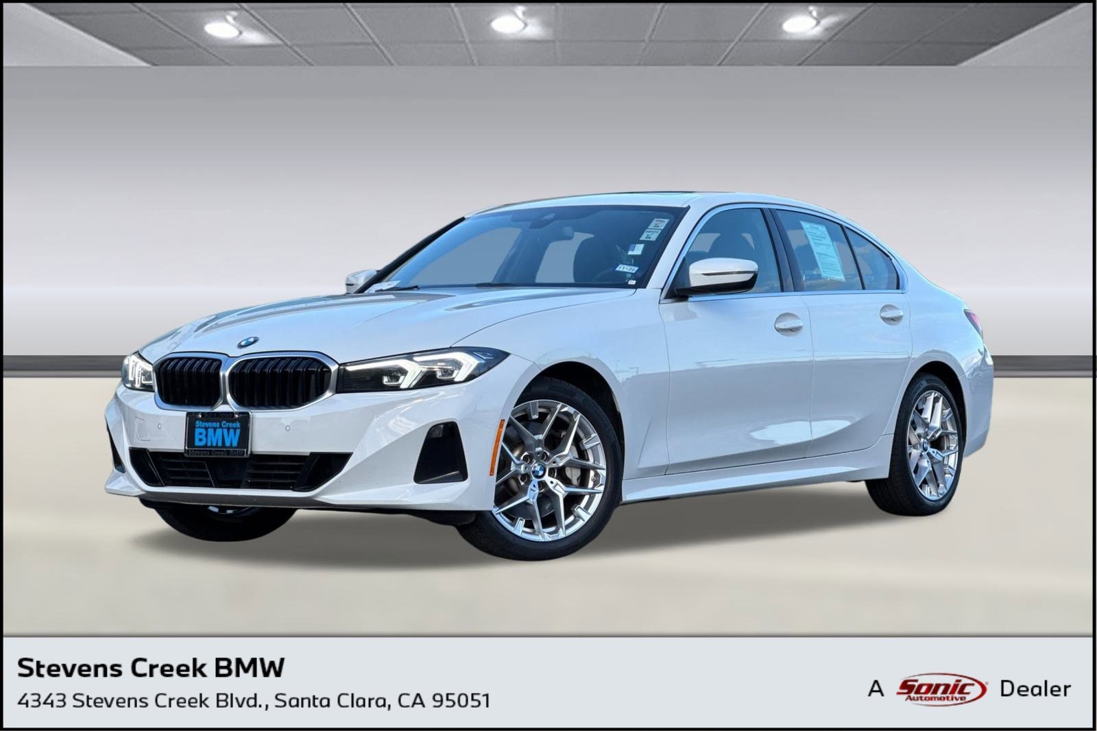 2025 BMW 3 Series 330i's photo