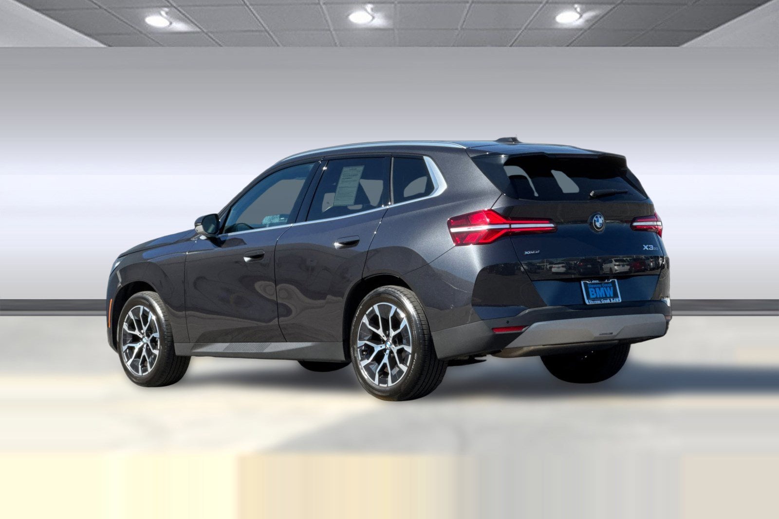 2025 BMW X3 30 xDrive photo 2