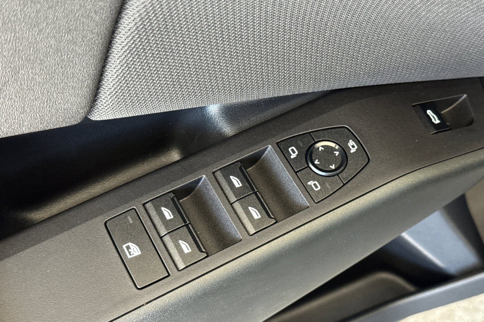 2025 BMW X3 30 - Photo 12