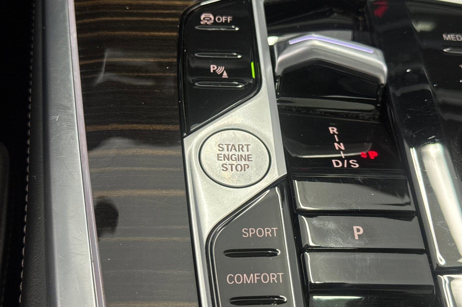 2025 BMW X7 40i - Photo 33