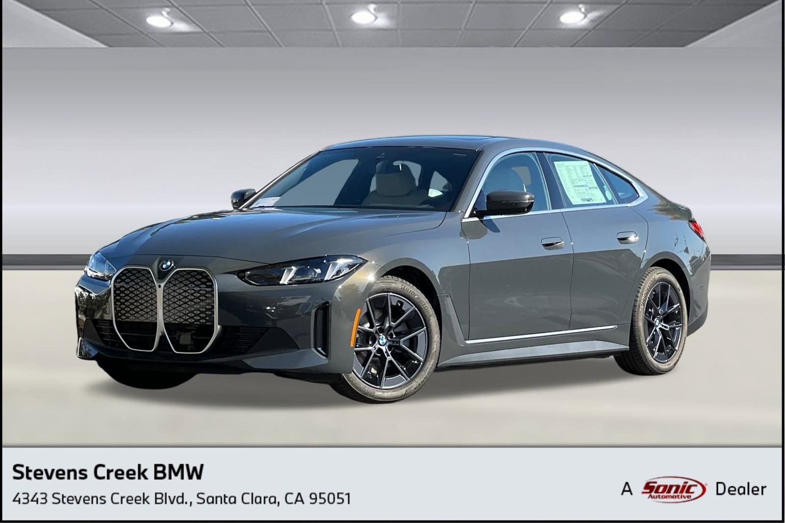 2025 BMW i4 40's photo