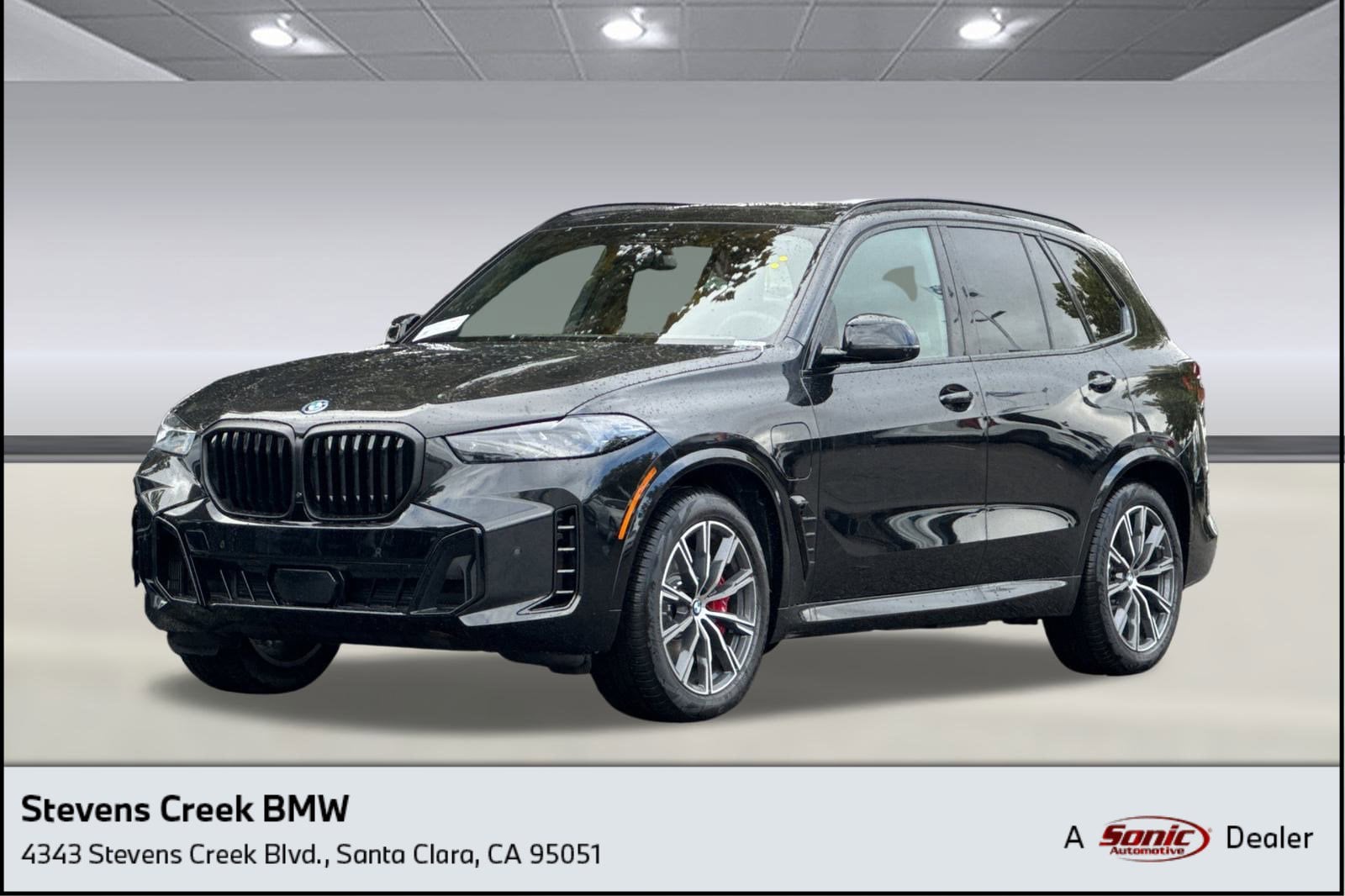 2026 BMW X5 50e's photo