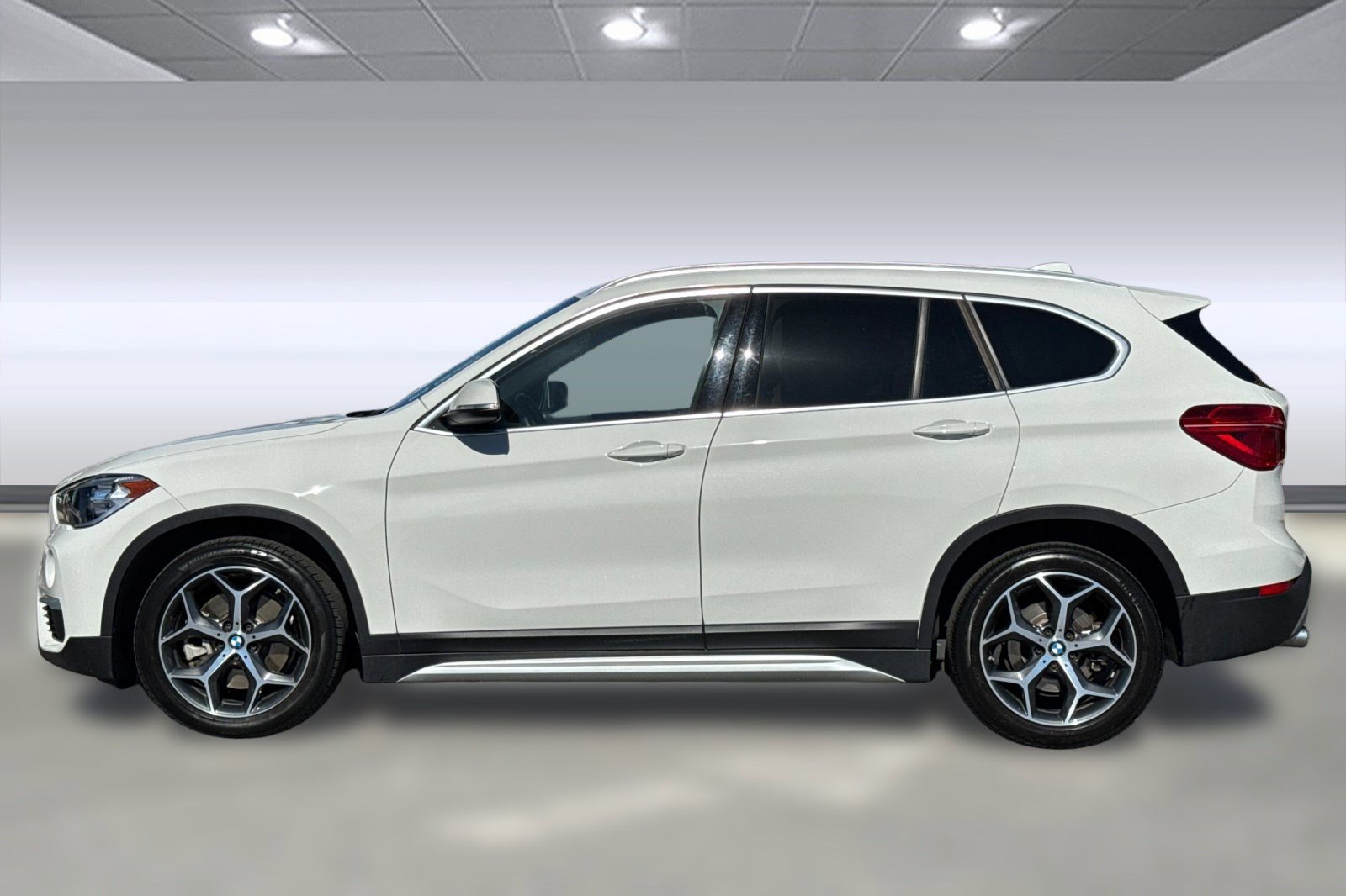 2018 Bmw X1 XDrive28i photo 2