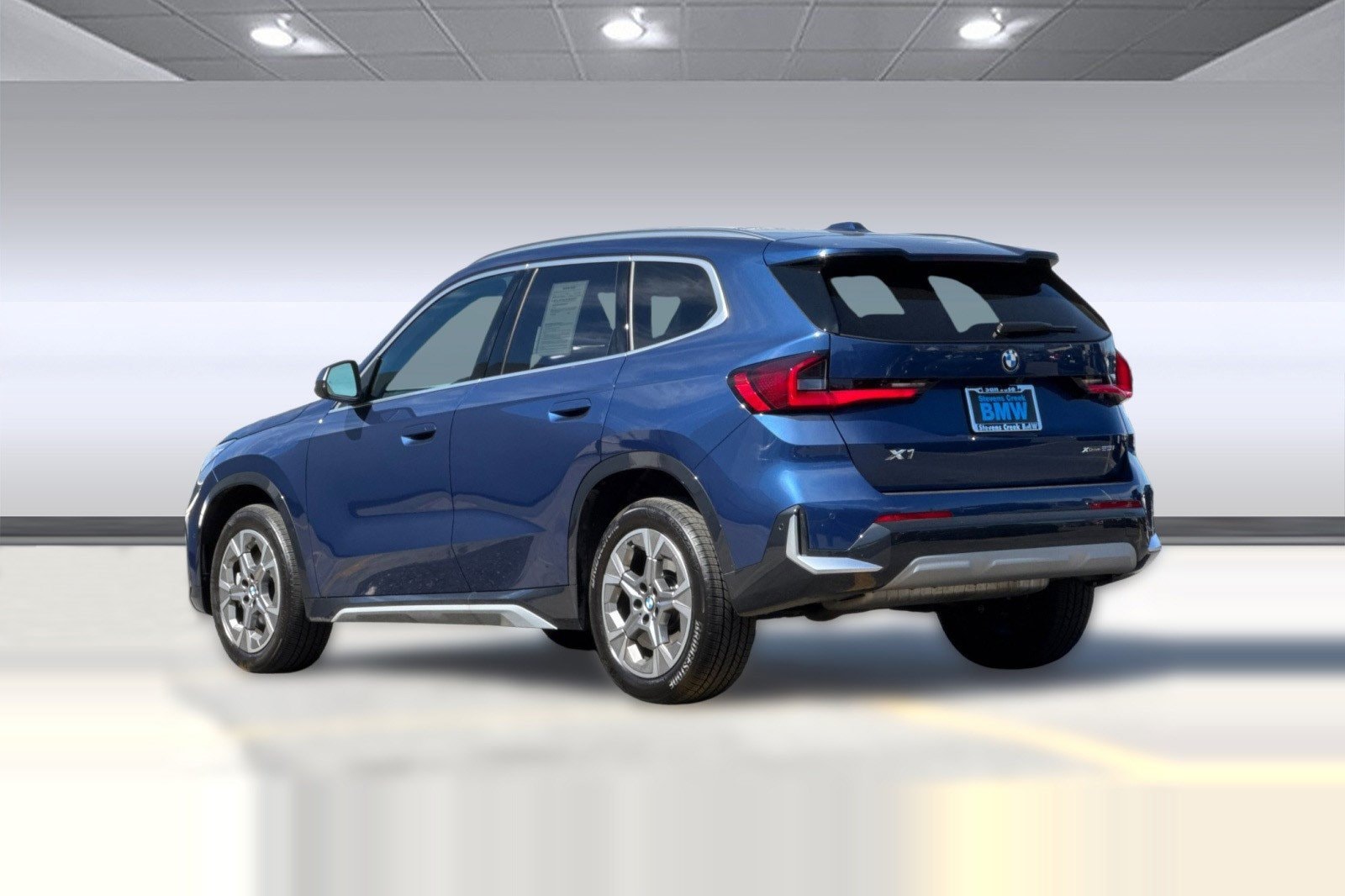 2025 BMW X1 28i - Photo 3