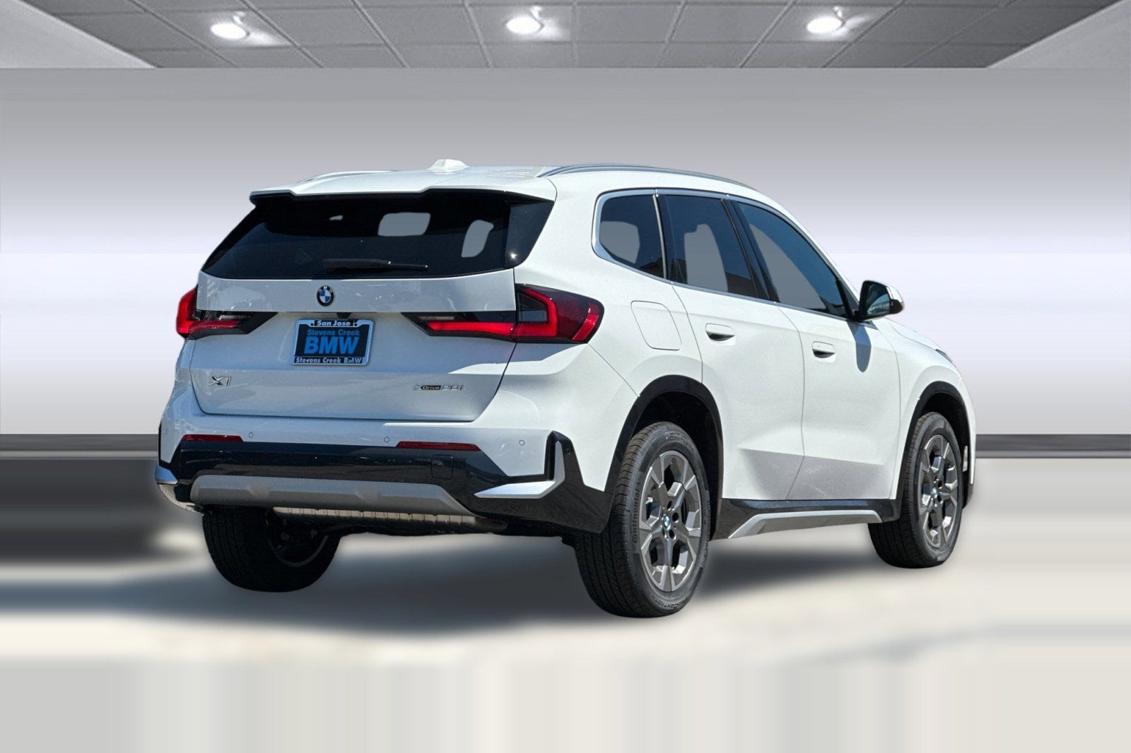 2025 BMW X1 28i - Photo 8