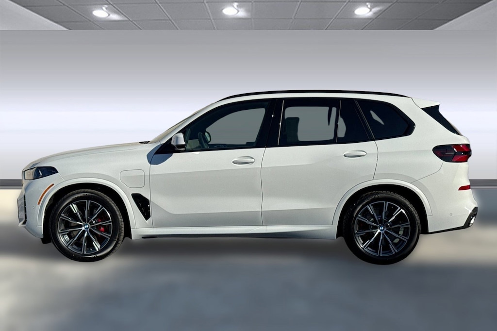 New 2026 BMW X5 PHEV xDrive50e SUV