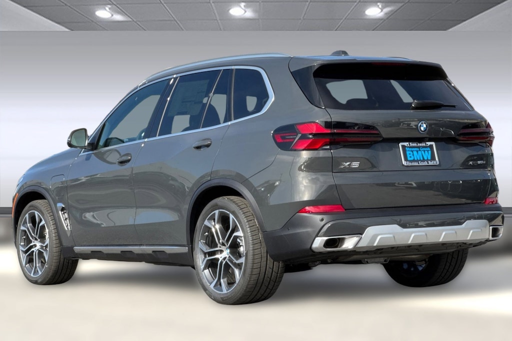 New 2026 BMW X5 PHEV xDrive50e SUV