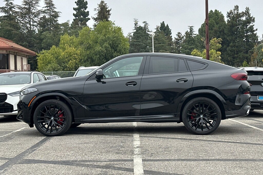 New 2026 BMW X6 xDrive40i SUV