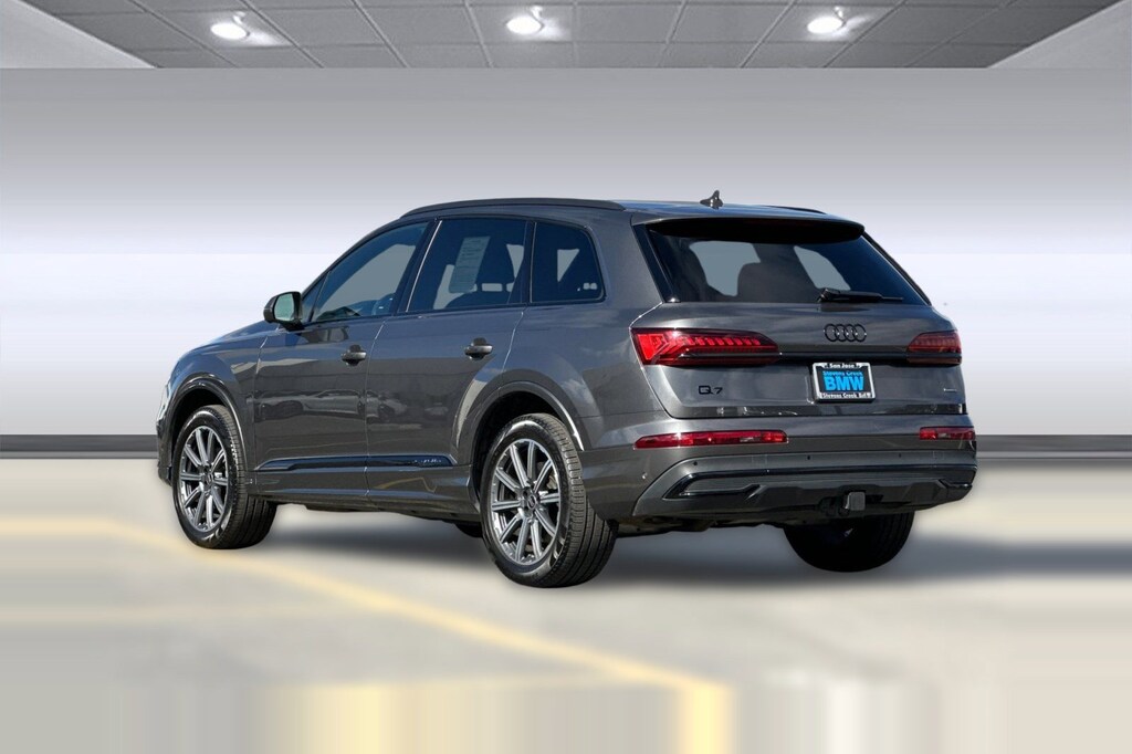 Used 2024 Audi Q7 45 Premium SUV