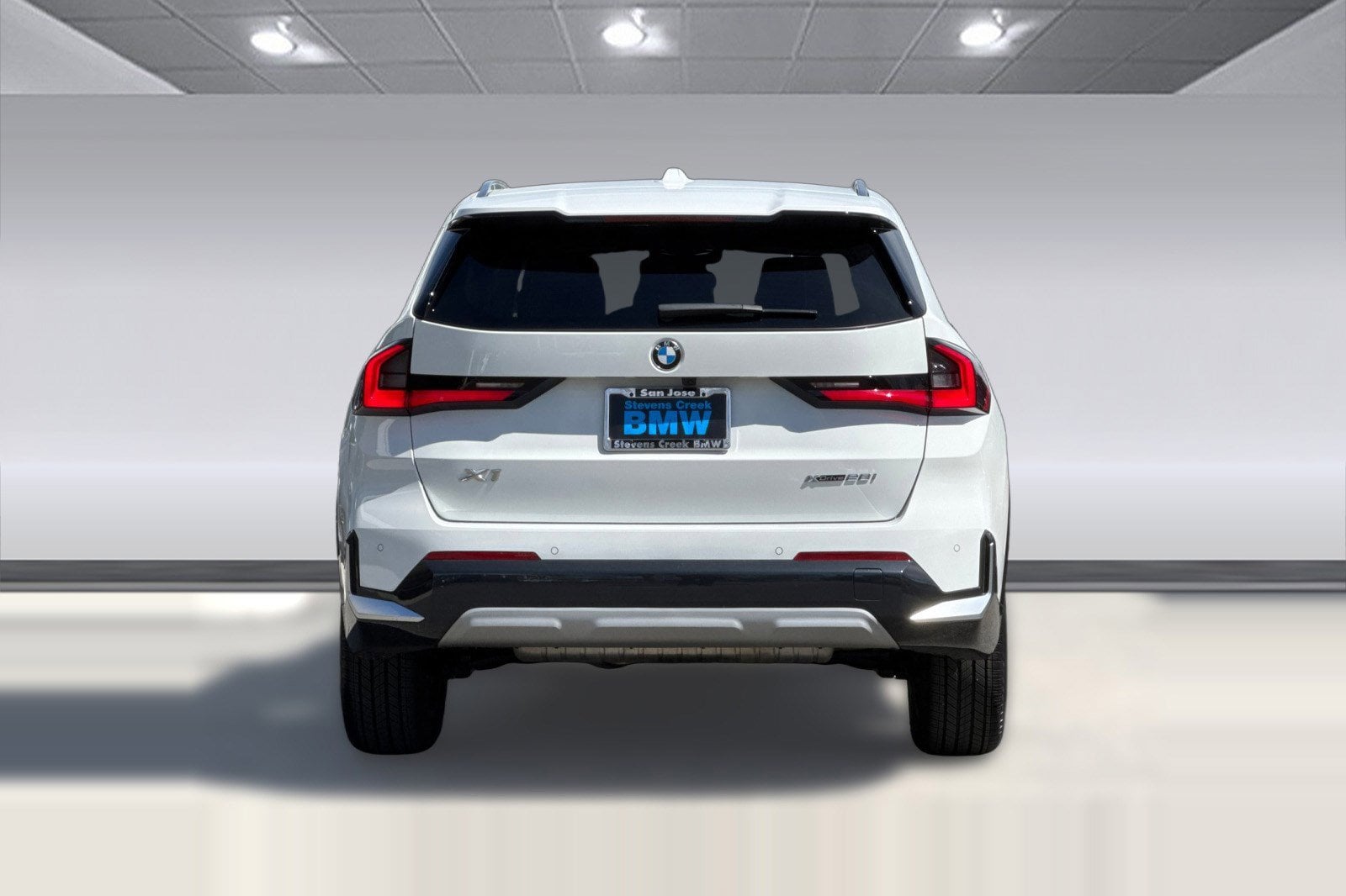 2025 BMW X1 28i - Photo 9