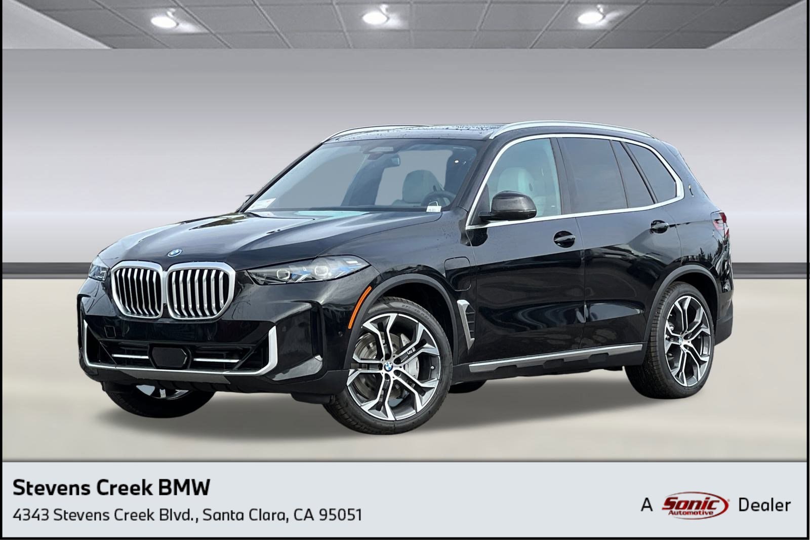 2026 BMW X5 50e's photo